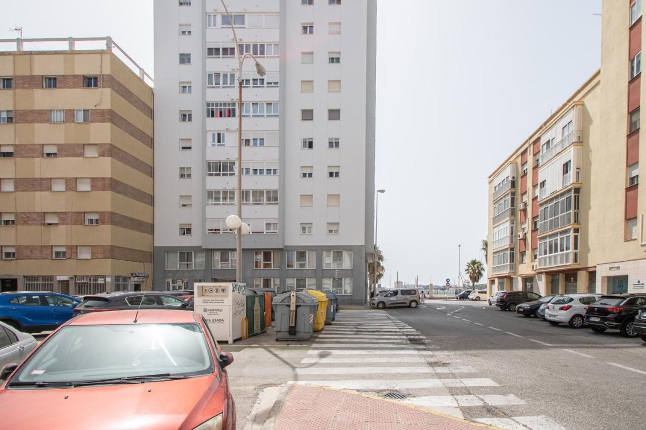 Appartamento Apartamento La Niña de Cádiz Esterno foto